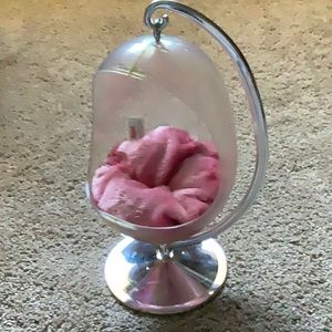 Bratz swinging chair and base